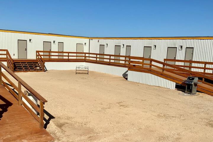 Terrace/Patio 5 of 12