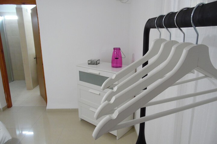 Room 30 of 38