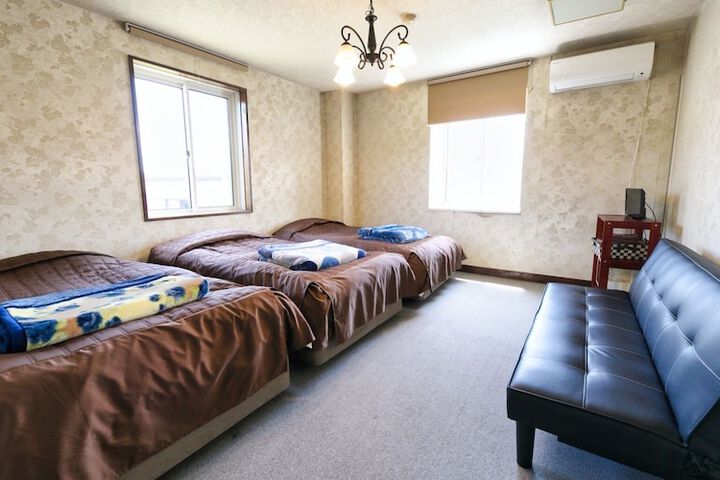 Room 25 of 50