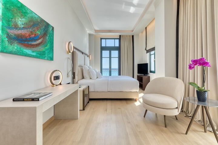 Room 25 of 115