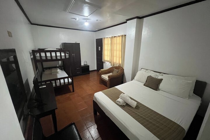Room 41 of 68