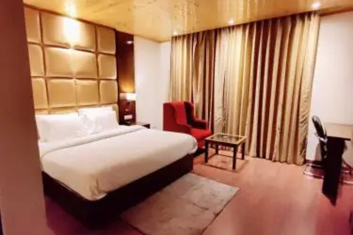 Room 5 of 27