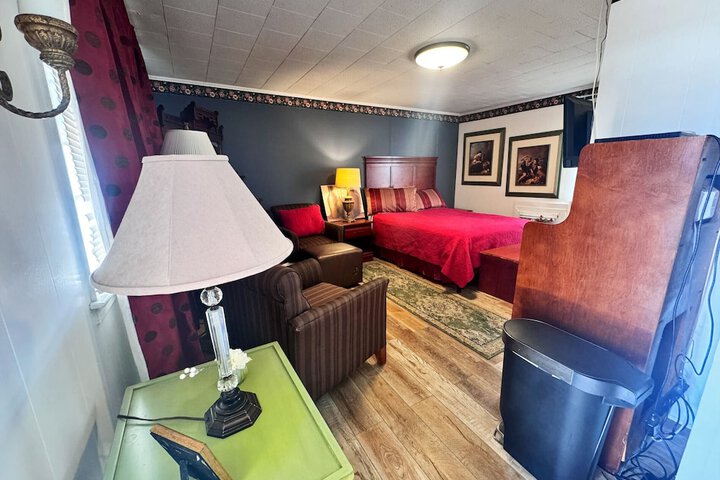 1 King Bed (13 of 48)