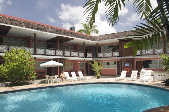 Pool Hotel