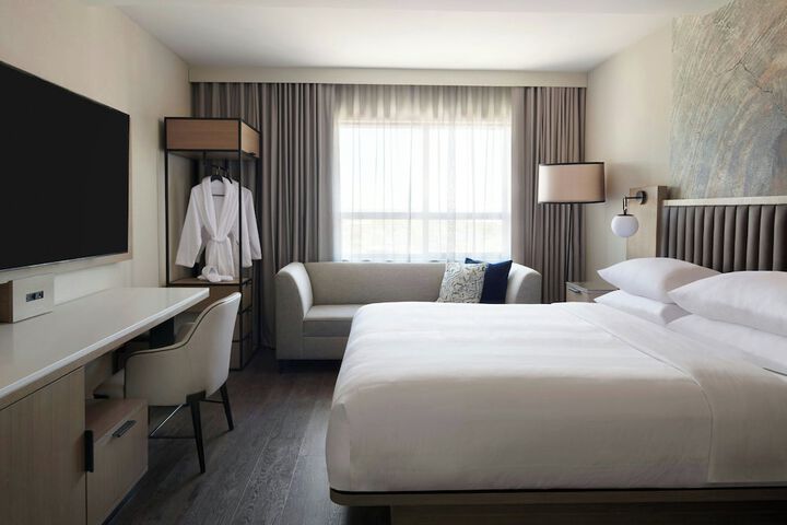 Room 21 of 64