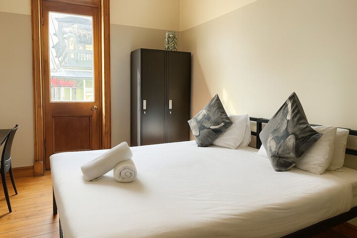 Room 4 of 23