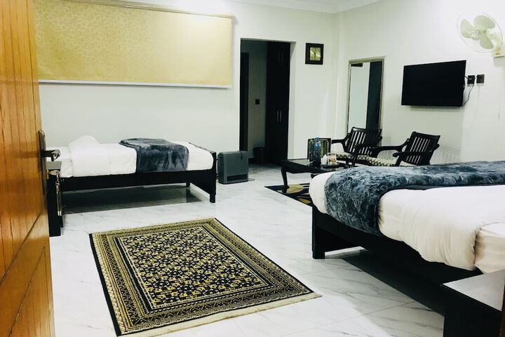 Room 22 of 87