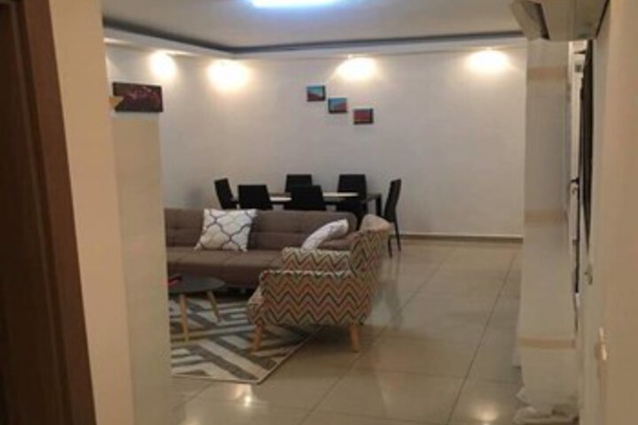 Room 4 of 12