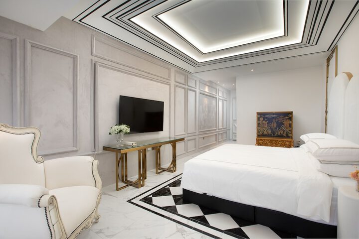 Room 21 of 195