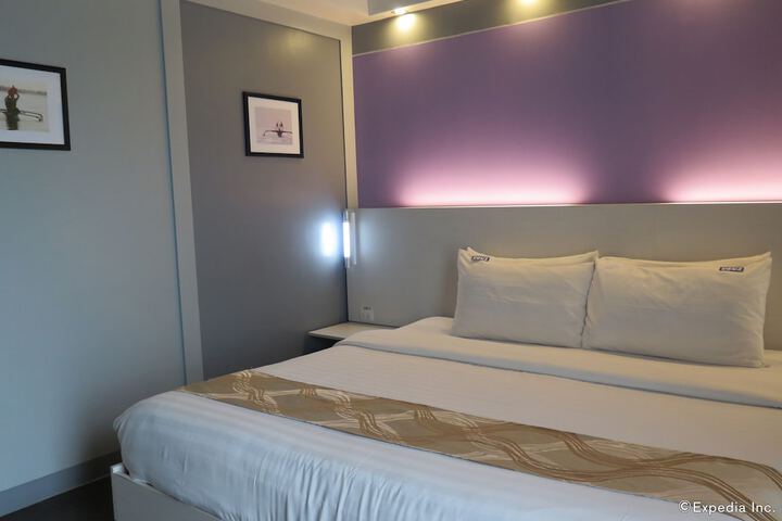 Room 14 of 50