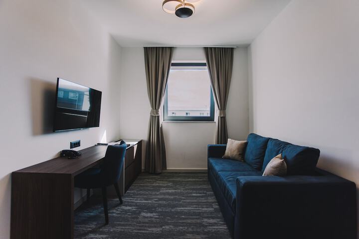 Room 28 of 58