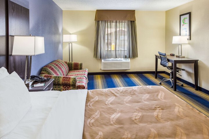 Standard | King Bed (13 of 13)