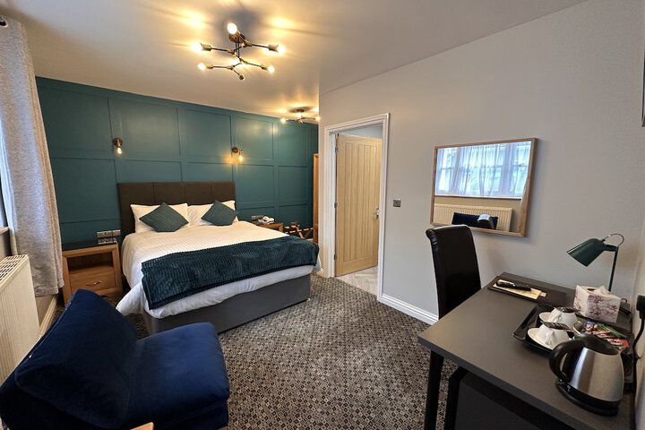 Room 14 of 77