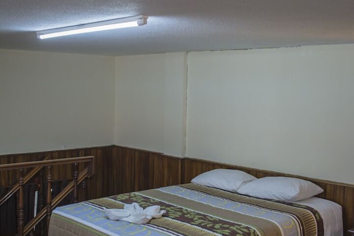 Room 18 of 59