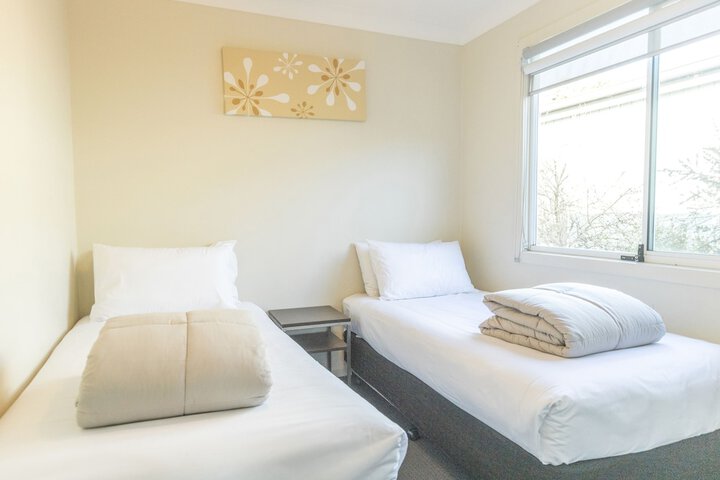 Room 4 of 39