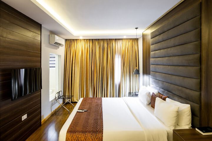 Room 15 of 70