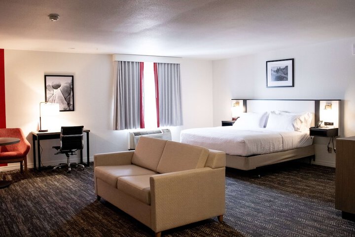 Standard | King Bed (8 of 13)