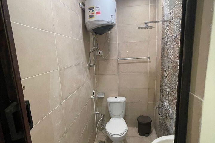 Room 15 of 22
