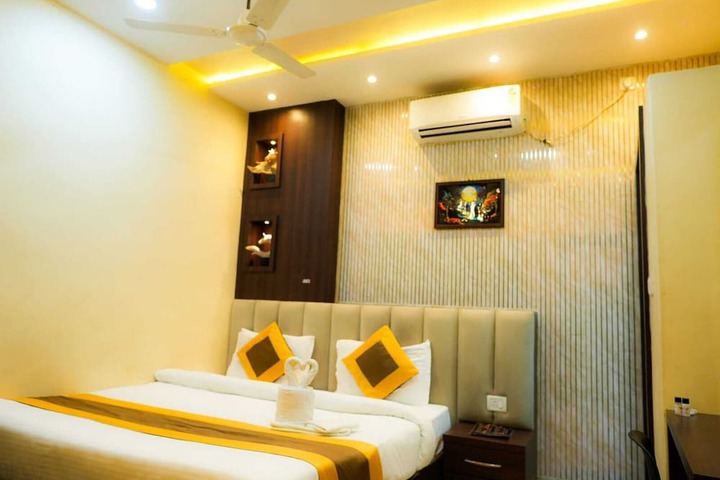 Room 31 of 48