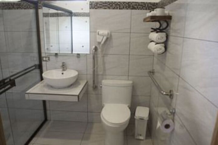 Room 4 of 53