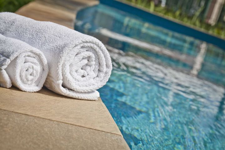 Pool 42 of 113