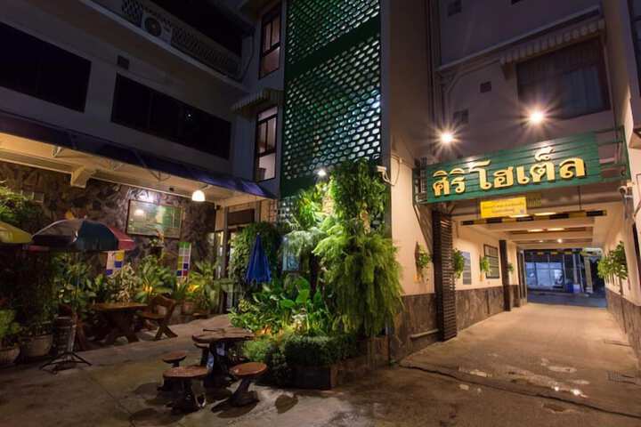 Hotel Exterior 66 of 74