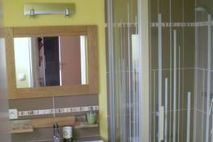 Room 6 of 37