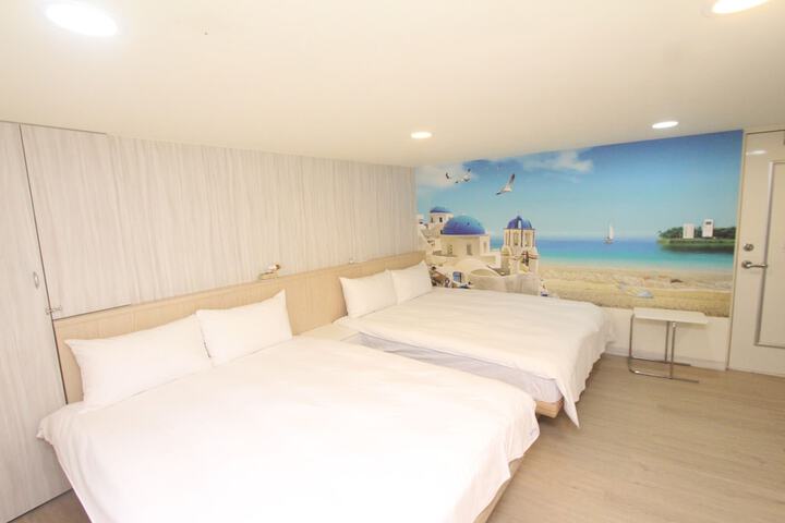 Room 68 of 246