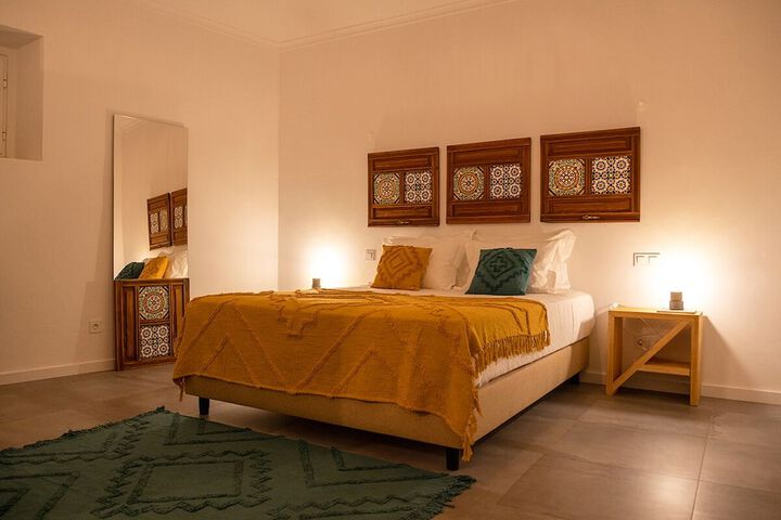 Room 15 of 77