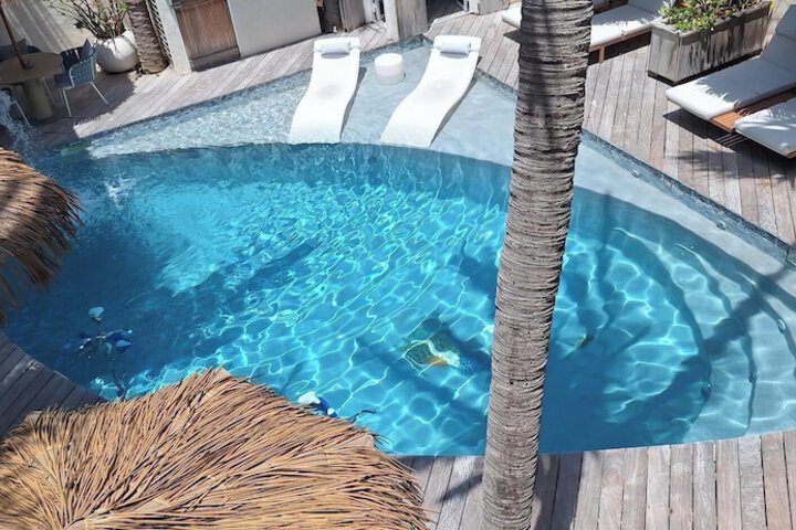 Exterior of Hotel Les Ondines Sur La Plage