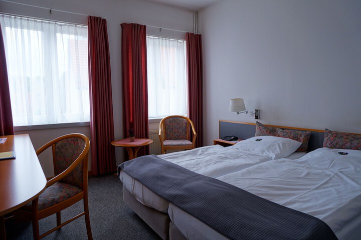 Room 14 of 29