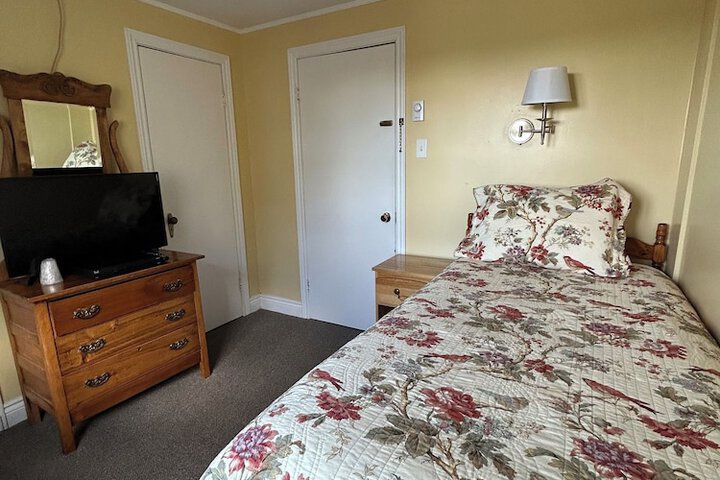 Room 26 of 55