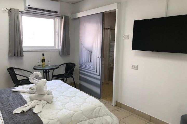 Room 69 of 140