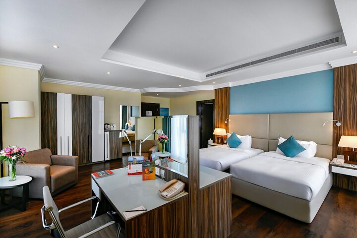 Room 15 of 114
