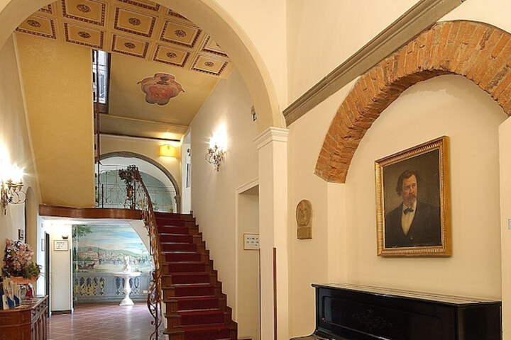 Ballroom/Hall 55 of 62