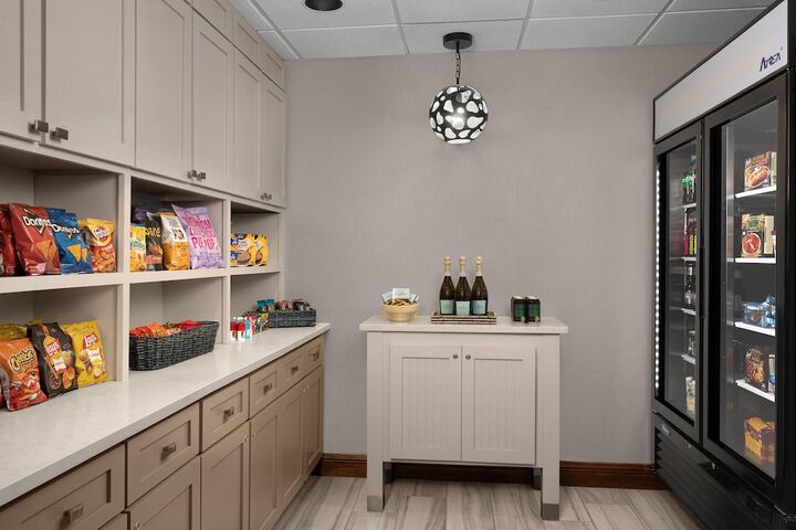 Snack bar