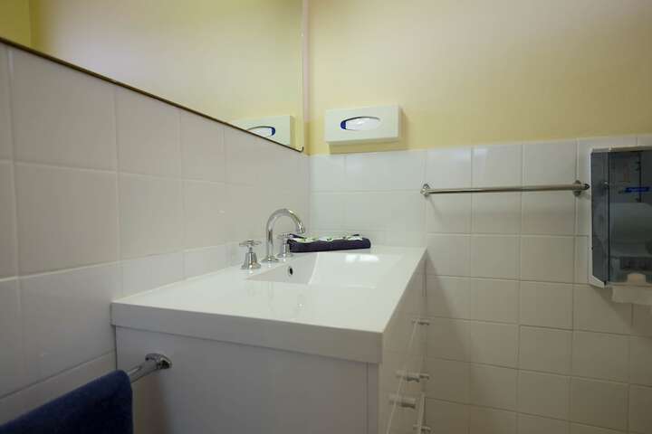 Room 34 of 64
