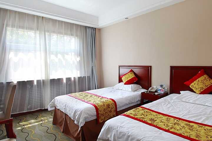 Room 9 of 27