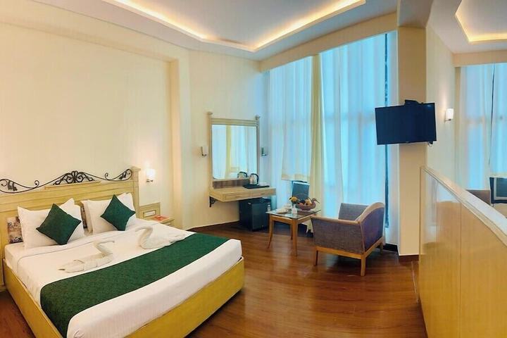 Room 26 of 84