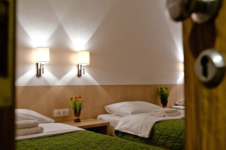Room 5 of 41