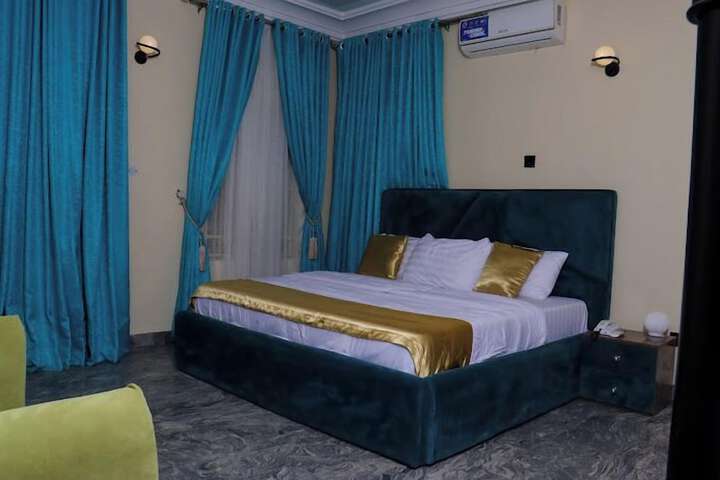 Room 5 of 56