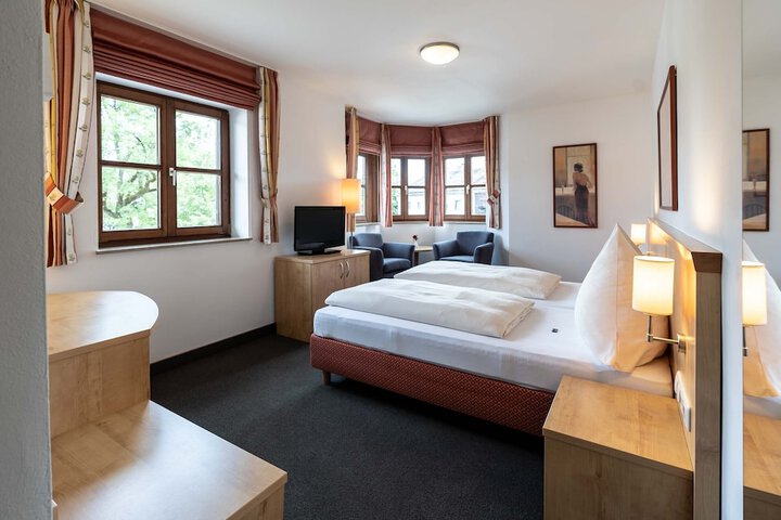 Room 18 of 46