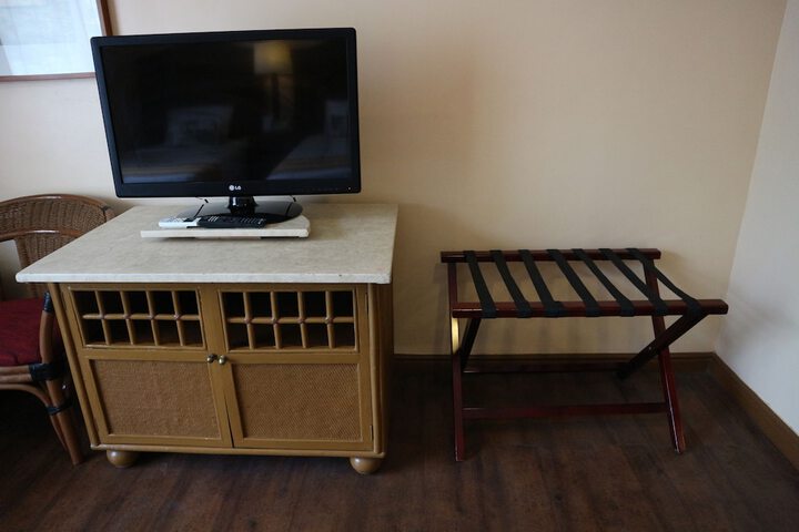 Room 18 of 110