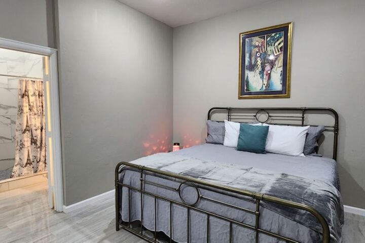 Room 21 of 65