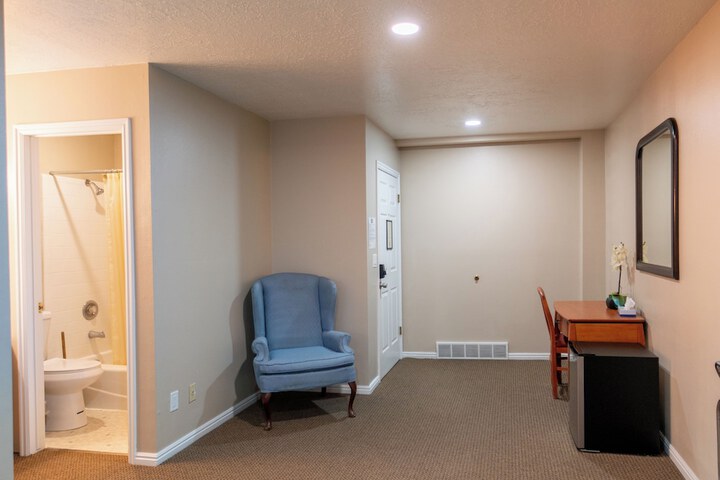 Room 70 of 113