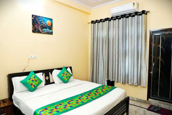Room 25 of 48