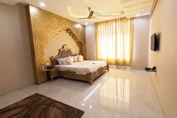 Room 18 of 71