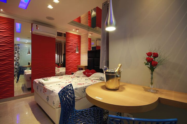Room 18 of 62