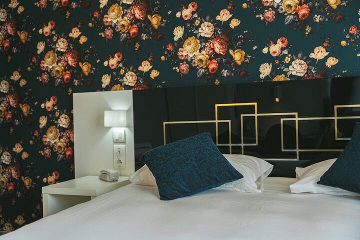 Room 28 of 59