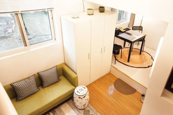 Room 2 of 15